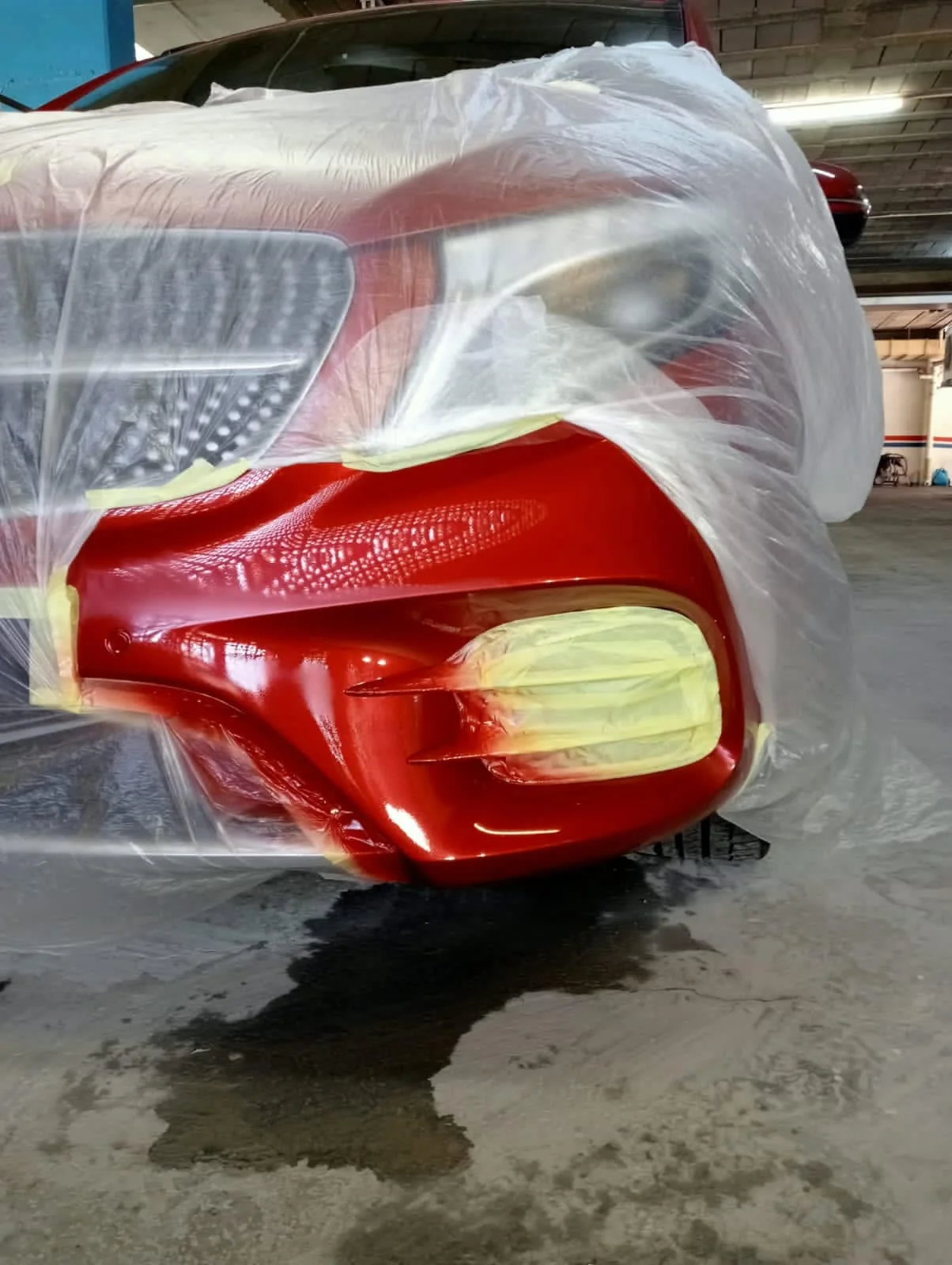 Mercedes-Benz V-Class during repair work