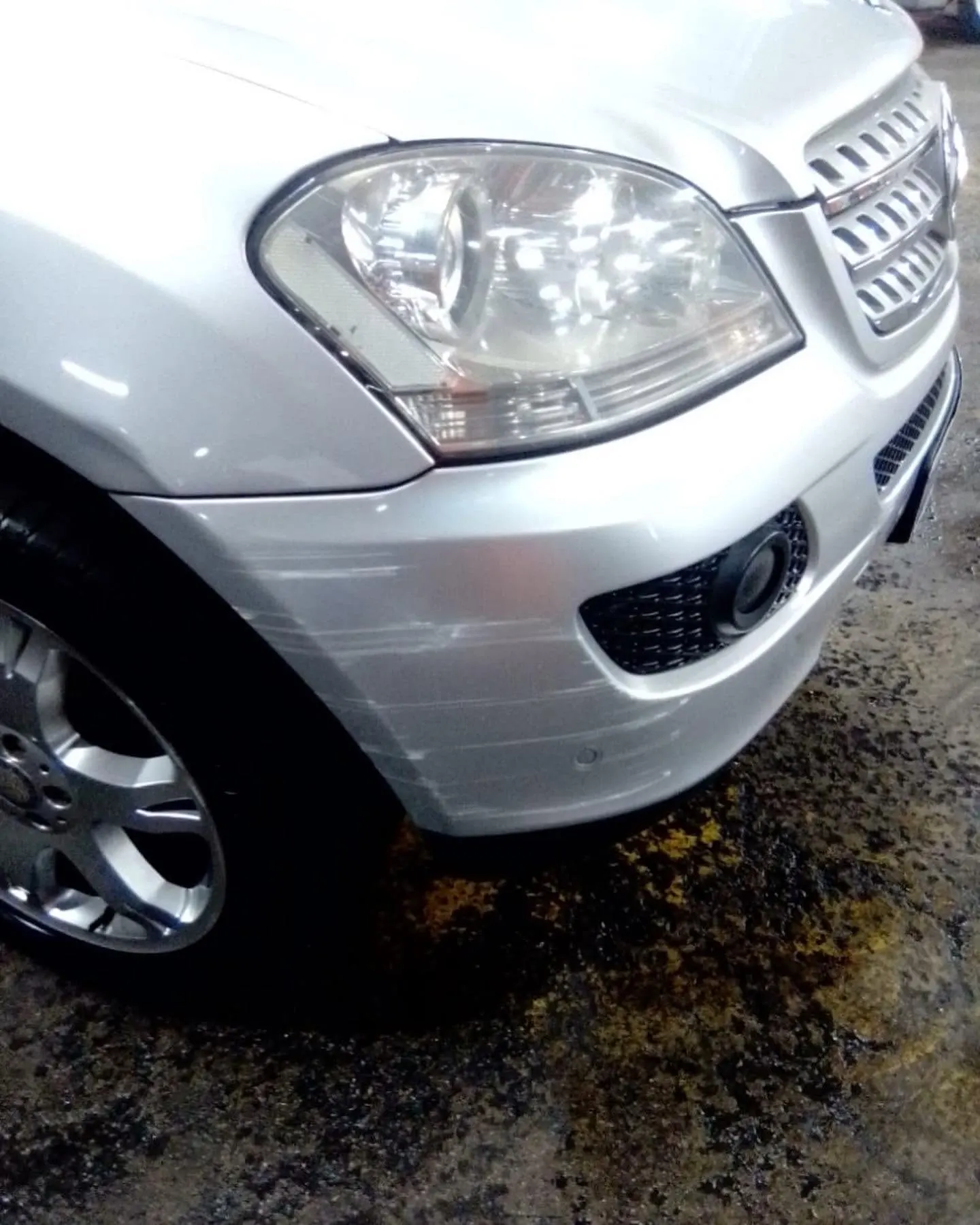 Mercedes-Benz SUV before repair
